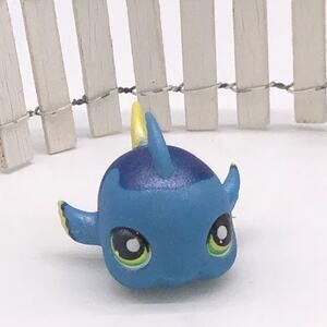 FISH #327 - Littlest Pet Shop - Hasbro LPS